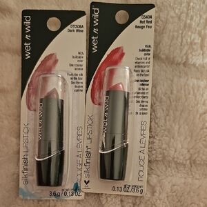 2 Wet n Wild Silk Finish Lipstick - Dark Wine & Hot Red